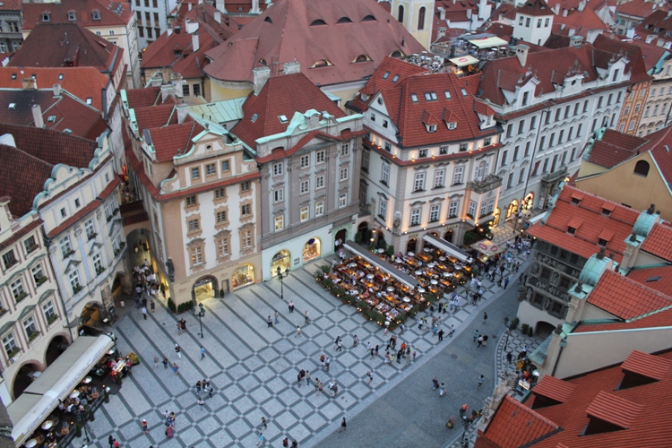 Πλατεία της Παλιάς Πόλης της Πράγας | Top 50 Αξιοθέατα στην Πράγα και Τσεχία | Travel2Prague | Ο απόλυτος ταξιδιωτικός οδηγός της Πράγας | Travel2Prague | Travel2Prague | Διαδικτυακό πρακτορείο οργάνωσης ταξιδιών στην Πράγα.