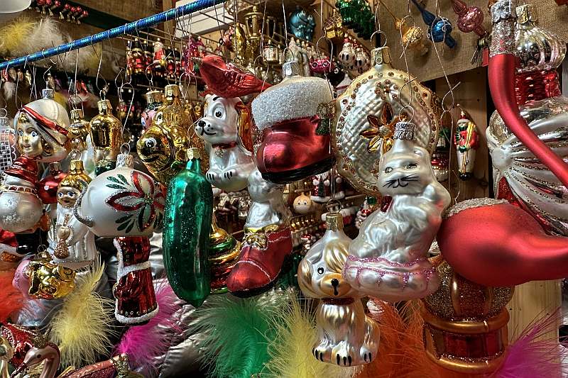 Παραδοσιακά αναμνηστικά στην Πράγα - Χριστουγεννιάτικα στολίδια