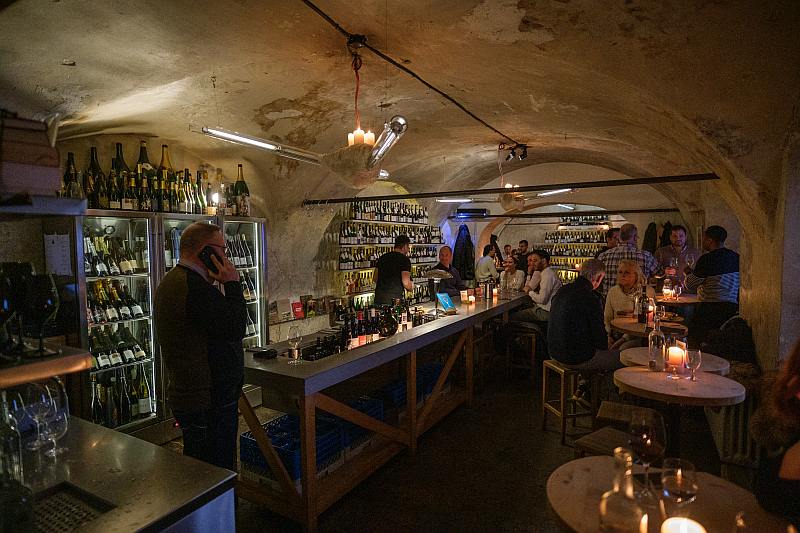 Νυχτερινή ζωή στην Πράγα, wine bar Bokovka