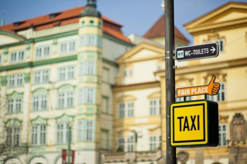 Συγκοινωνία στην Πράγα - Ταξί
