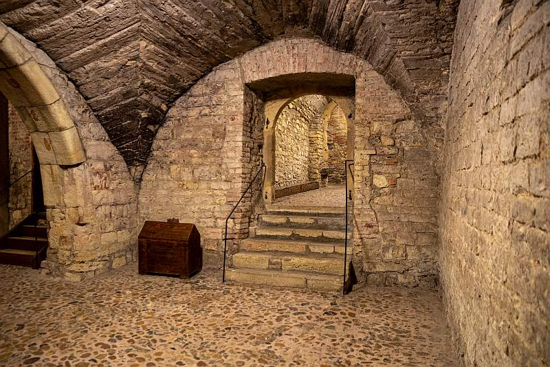 Δημαρχείο της Παλιάς Πόλης της Πράγας - ρομανικά υπόγεια